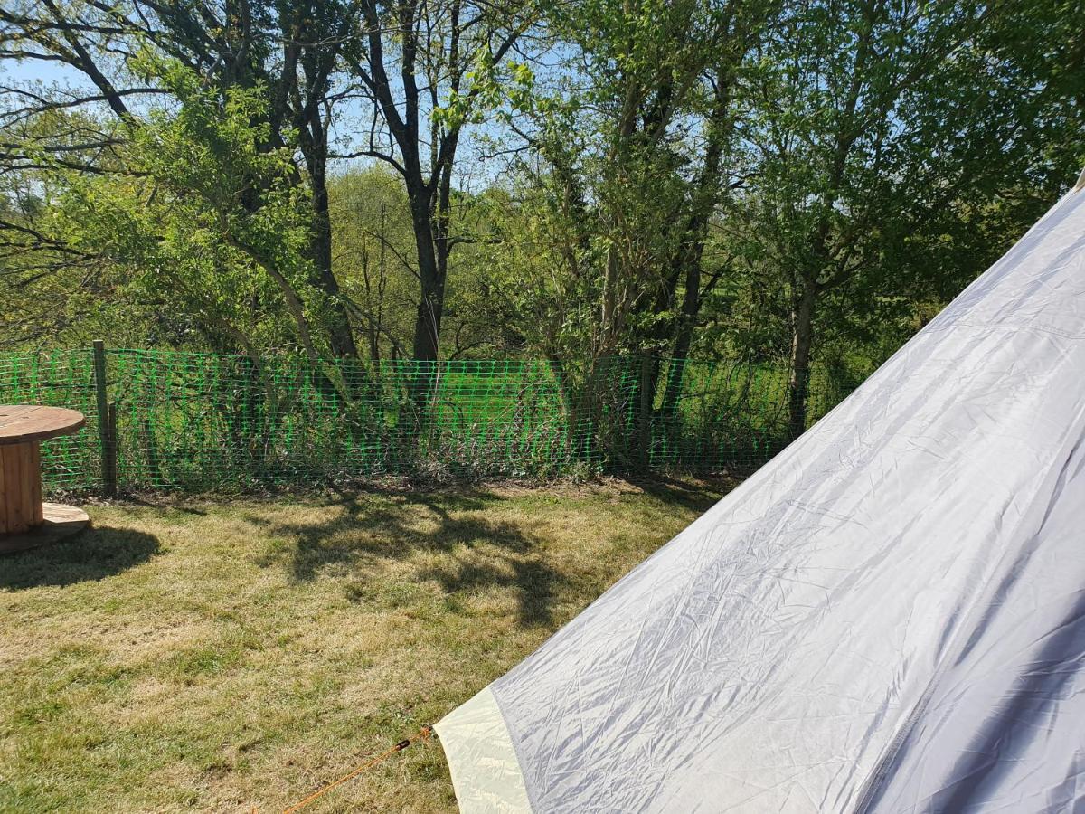 Camping Du Puy Rond Bressuire Exterior foto