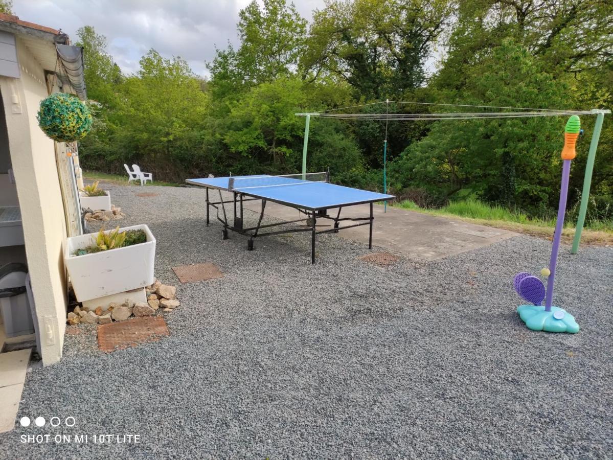 Camping Du Puy Rond Bressuire Exterior foto